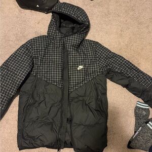 Nike Men's Black Checkered Puffer Jacket